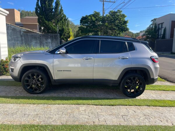 WhatsApp Image 2026-06-08 at 10.11.12 (2) Jeep Compass Limited 2.0 4X4 Diesel 16V Aut. 2021