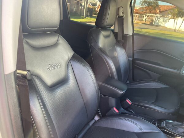 WhatsApp Image 2026-06-08 at 10.11.13 (1) Jeep Compass Limited 2.0 4X4 Diesel 16V Aut. 2021