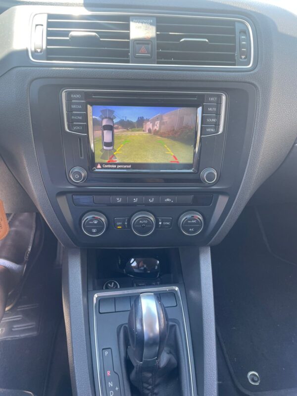 Volkswagen Jetta Comfortline 1.4 TSI 16V 4P Aut. 2017