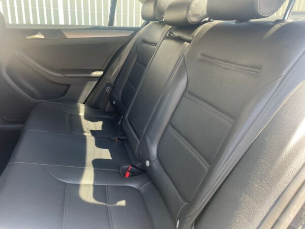 Volkswagen Jetta Comfortline 1.4 TSI 16V 4P Aut. 2017