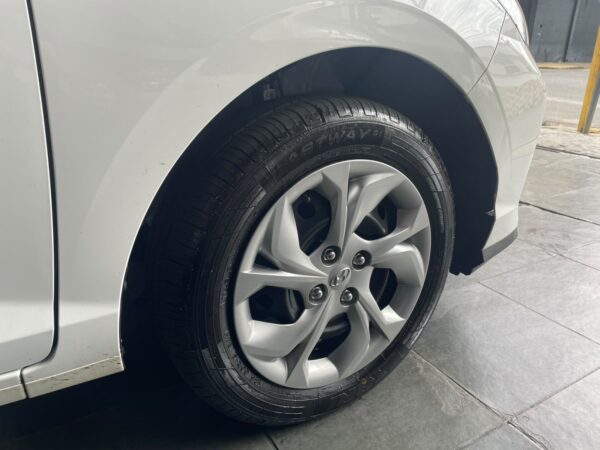 Hyundai HB20S Comfort Plus 1.0 2024/2025
