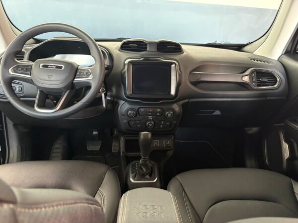 WhatsApp Image 2026-09-29 at 15.13.54 (3) Renegade Sport Altitude T270 1.3 Turbo 2025
