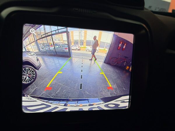 WhatsApp Image 2026-09-29 at 15.13.55 (3) Renegade Sport Altitude T270 1.3 Turbo 2025